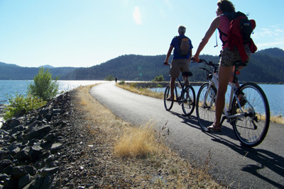 Cyclists on Trail of the Coeur d'Alenes near Chatcolet bridge